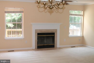 404 Mcdaniel Dr, Purcellville, VA 20132 - photo 3