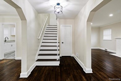 15375 Winthrop St, Detroit, MI 48227 - photo 7