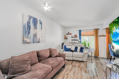 171 Aspen Knolls Way, Staten Island, NY 10312 - photo 3