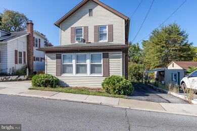 521 N 9th St, Philipsburg, PA 16866 - photo 4