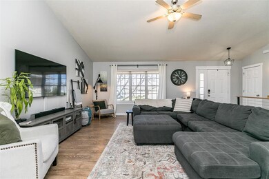 1501 Wolf Dr NW, Cedar Rapids, IA 52405 - photo 6