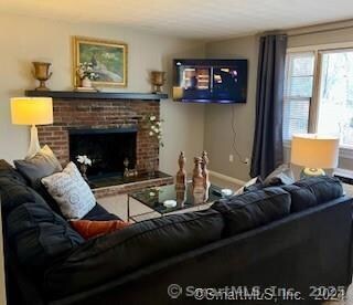 38 Timber Ln unit 1, Waterbury, CT 06705 - photo 5