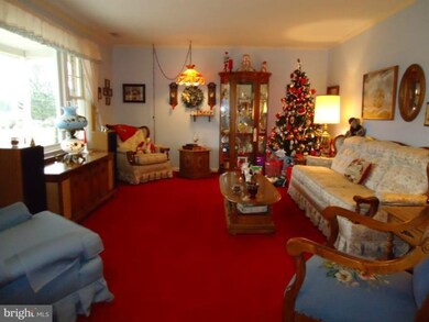 1104 Cape Ct, Sykesville, MD 21784 - photo 2