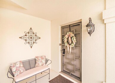 208 St Charles Ct Jupiter FL-large-006-1