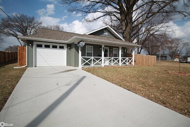 512 E Stuart St, Clarinda, IA 51632 - photo 2