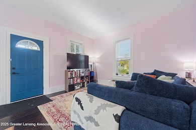 810-N-Walnut-St-Lansing-MI-48906 7