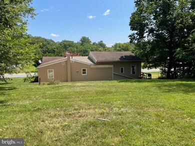 1395 Shepherd Grade Rd, Shepherdstown, WV 25443 - photo 4
