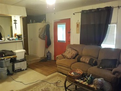 812 Whippoorwill Dr, Granbury, TX 76049 - photo 2