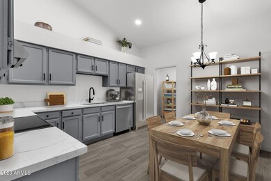 29-web-or-mls-5136-e-evergreen-st