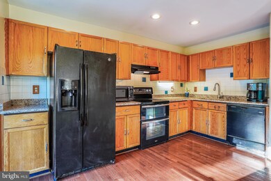 13931 Middle Creek Place, Centreville, VA 20121 - photo 6