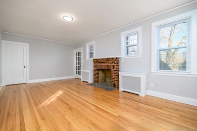 58 Mayflower Ave unit 1, Stamford, CT 06906 - photo 3