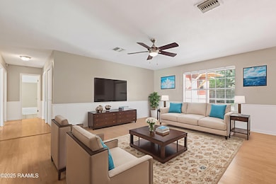 216StNicholas-26 - Living Room - Standar