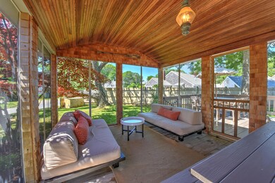screened-in porch