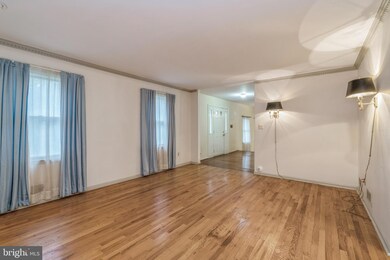 18 Leshin Ln, Hightstown, NJ 08520 - photo 6