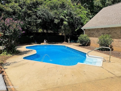 1062 Howell Dr, McComb, MS 39648 - photo 6