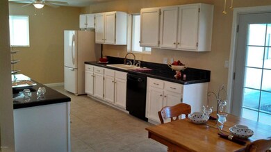 Kitchen 2-1114