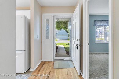 04-15-Cedarwoods-Mason-WindowStill-Real-