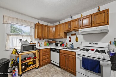 20 Kitchen