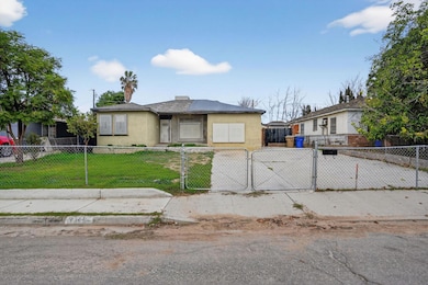 3306 Center St, Bakersfield, CA 93306 - photo 2