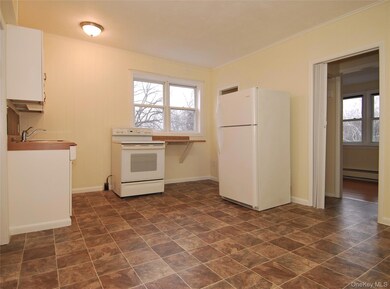 1342 Route 44 unit 4, Pleasant Valley, NY 12569 - photo 5