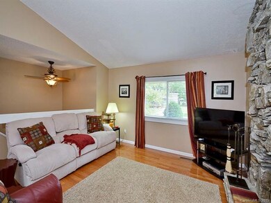 2 Apple Blossom Ln, Hendersonville, NC 28792 - photo 3