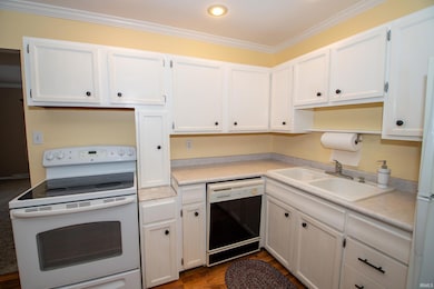 615 E 15th St, Mishawaka, IN 46544 - photo 5