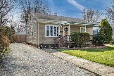 709 Fletcher Ln, Beech Grove, IN 46107 - photo 2