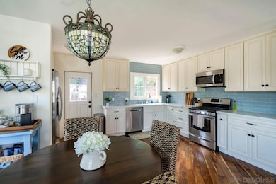 3466 Wisteria Dr, San Diego, CA 92106 - photo 5