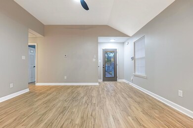 1291 E Barron Cir, Memphis, TN 38111 - photo 3