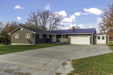 510 Mcmurry St, Paris, MO 65275 - photo 2