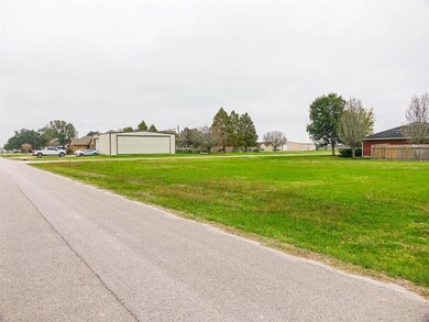 1 Hal Mclain Rd, Manvel, TX 77578 - photo 2