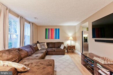 7188 Glenmeadow Ct, Frederick, MD 21703 - photo 3