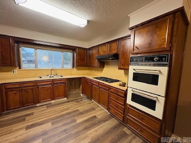 1502 Shover Rd, Hope, AR 71801 - photo 3