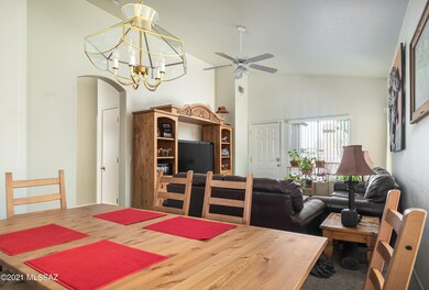 Dining, living & entry