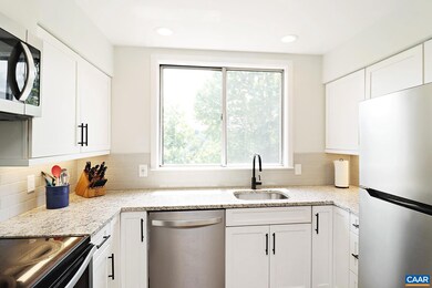 1606 Monticello Ave unit C, Charlottesville, VA 22902 - photo 3