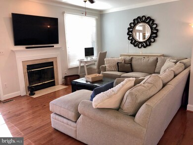 13909 Green Trails Ct, Centreville, VA 20121 - photo 5