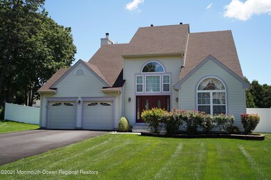 27 Thousand Oaks Terrace, Howell, NJ 07731 - photo 4