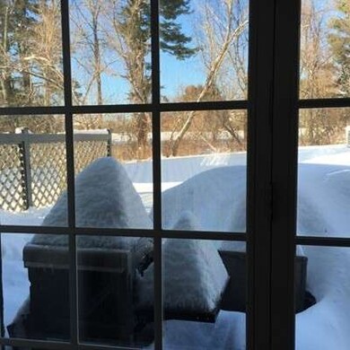 64 Amity Place, Amherst, MA 01002 - photo 4