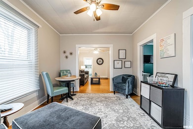 611 N Ottawa St, Lincoln, IL 62656 - photo 2