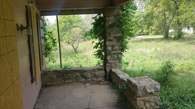 708 S Jordan St, Jerico Springs, MO 64756 - photo 3