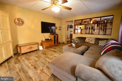 319 S 18th St, Allentown, PA 18104 - photo 6