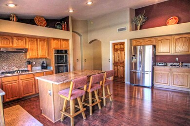 6 Kitchen