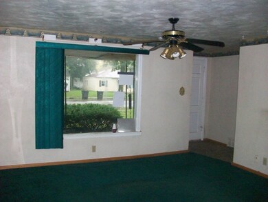 2038 Roys Ave, Elkhart, IN 46516 - photo 2