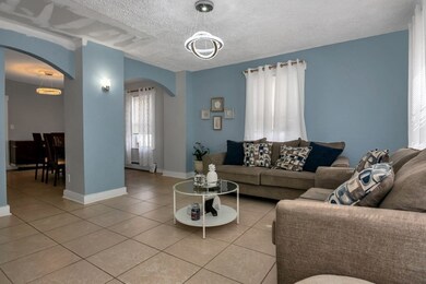 39 Myrtle St, Lawrence, MA 01841 - photo 6