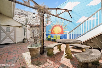 TheLiveryCourtyard