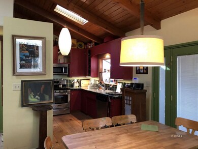 Living room to Kitchen