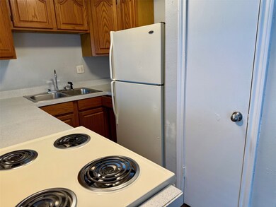 936 Heights Blvd unit 5, Houston, TX 77008 - photo 4