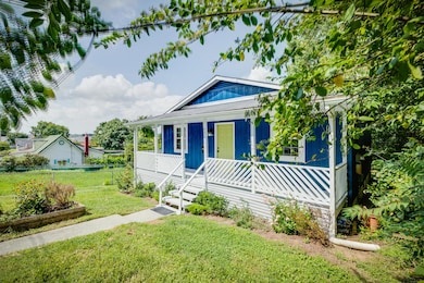 621 E Pine St, Johnson City, TN 37601 - photo 3