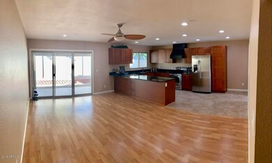 2424 E Robert e Lee St, Phoenix, AZ 85032 - photo 4