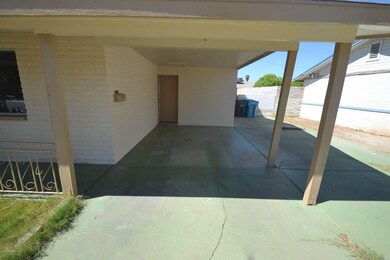 3 Carport